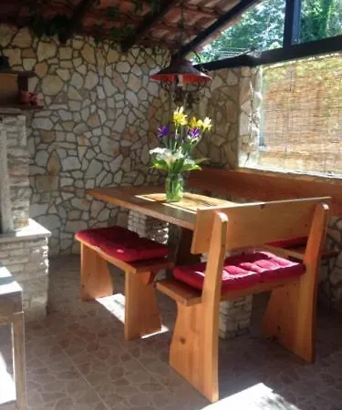 Haus Petra App Медулин