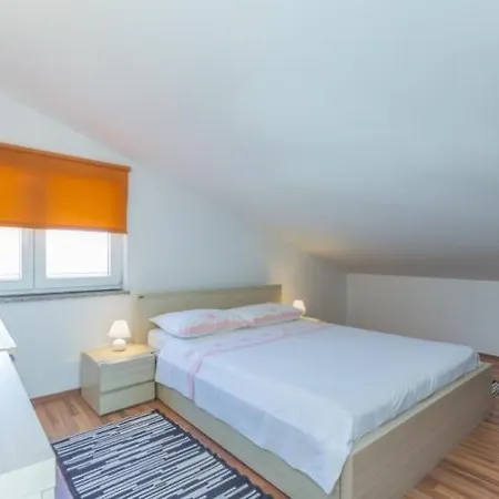 Haus Petra App * Μεντουλίν